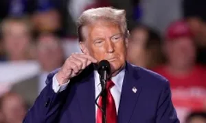 Ông Trump dẫn trước bà Harris trong khảo sát toàn quốc